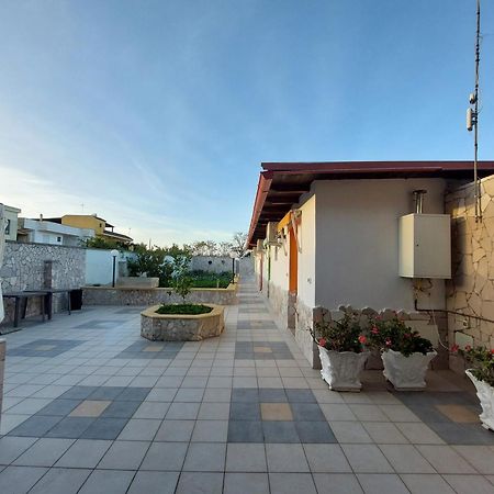 Oltremare Hotel Vignacastrisi Exterior photo