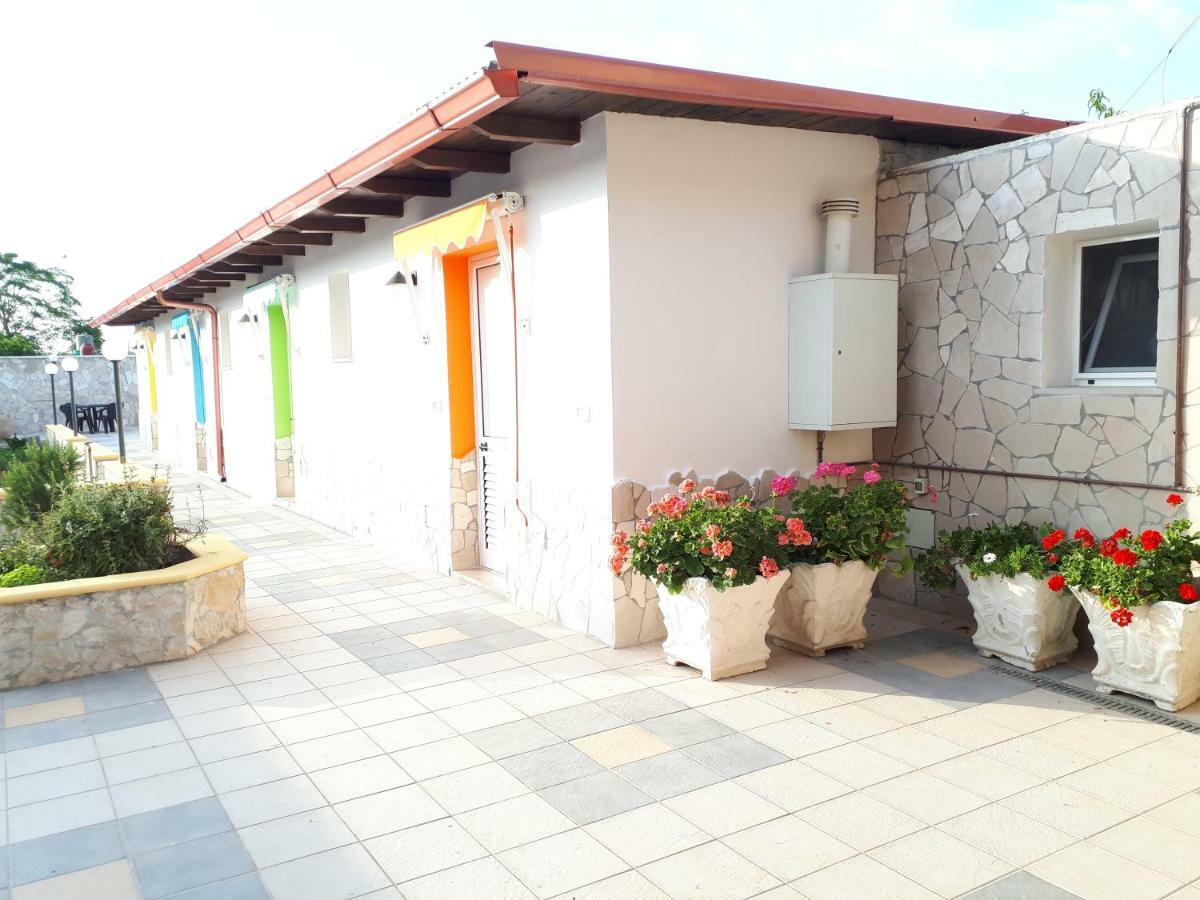 Oltremare Hotel Vignacastrisi Exterior photo