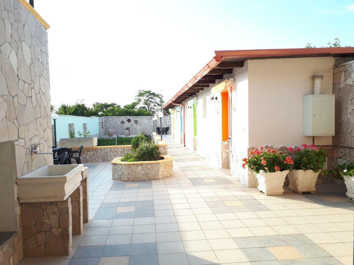 Oltremare Hotel Vignacastrisi Exterior photo